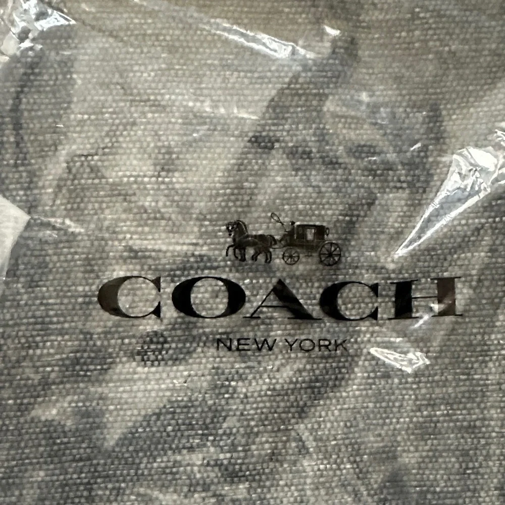 Coach Pebble Leather Signature Mini Shoulder Bag in Blush Nolita 19 - Picture 3 of 4